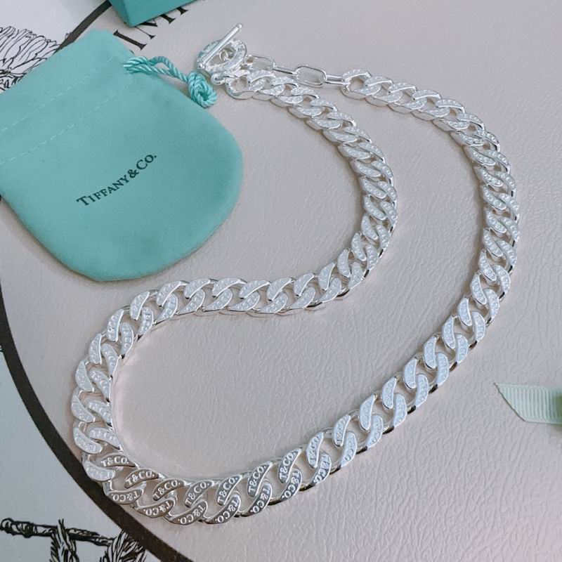 Tiffany necklace 05yxh09